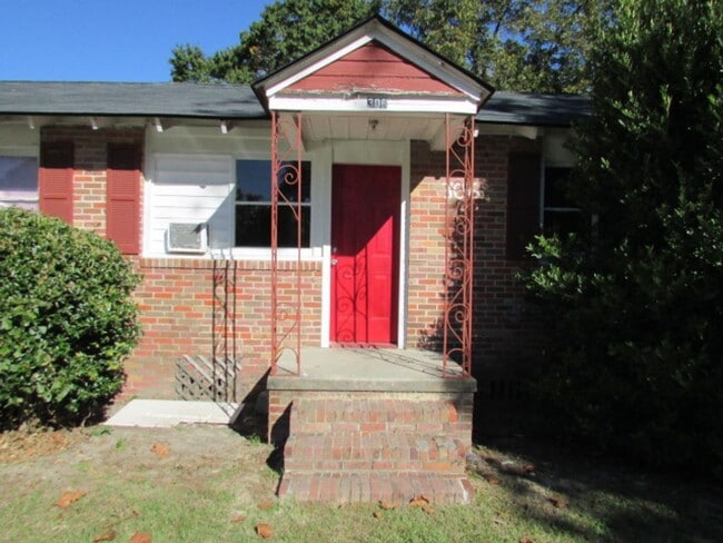 Building Photo - Duplex Unit