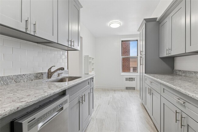 Photo - 67-30 Clyde St Condo Unit 2C