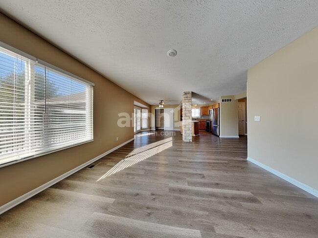 Photo - 23 Glenside Dr