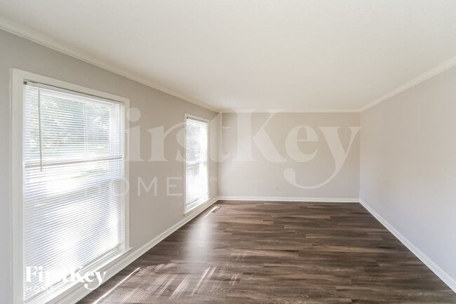 Photo - 2220 Nutbush Pl