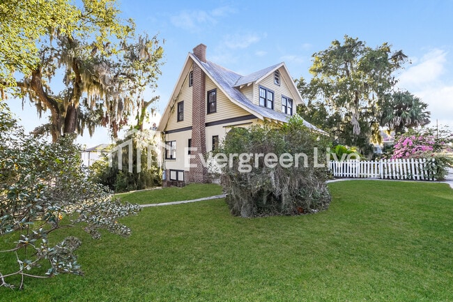 Photo - 626 E Washington Ave