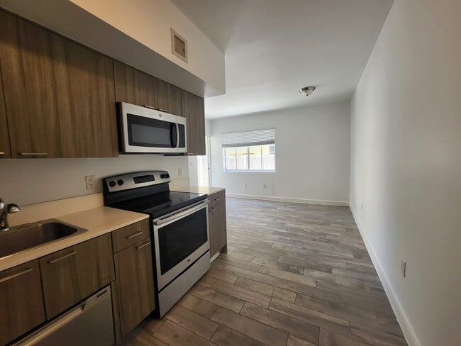 Photo - 551 Michigan Ave