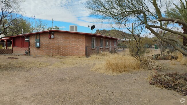 Building Photo - 2901 W Milton Rd Rental