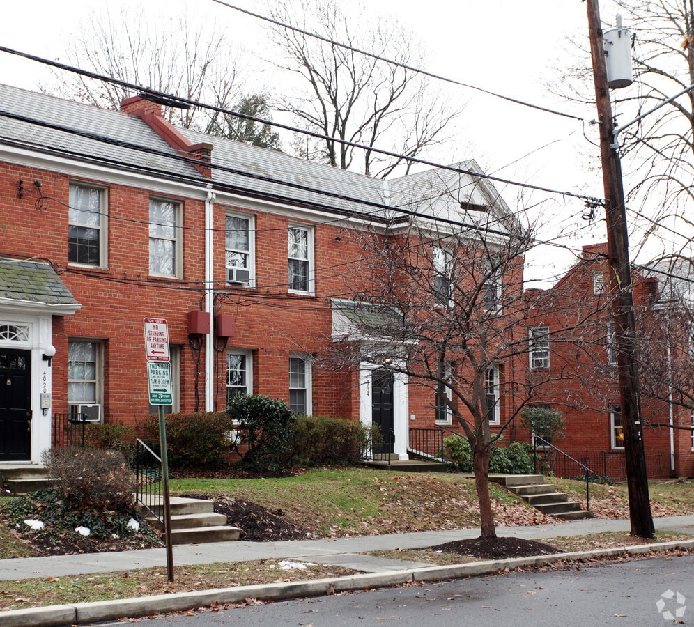 Photo - 4024 Calvert Street