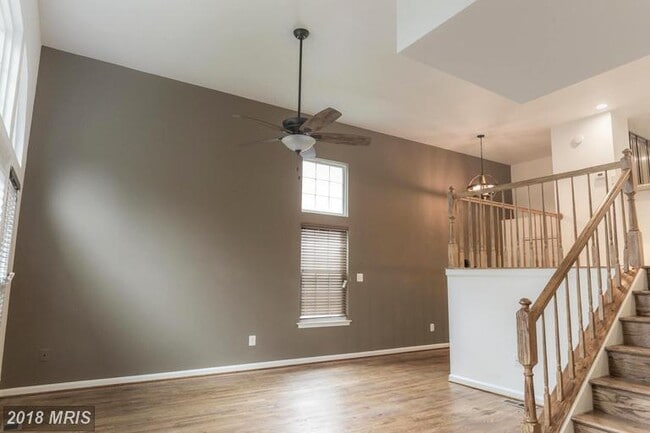 Photo - 3 LEVEL TOWNHOUSE WITH 1 CAR GARAGE END UNIT TOWNHOUSE