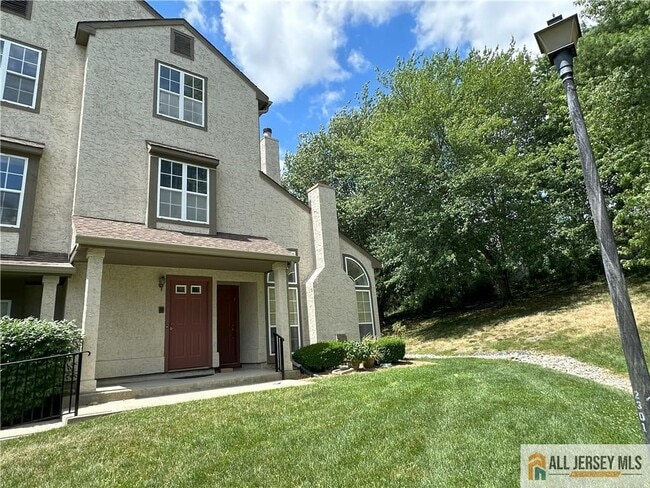 Building Photo - 2303 Commons at Kingswood Dr Rental