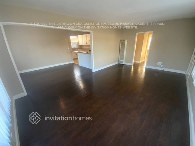 Photo - 2728 Harvey Way