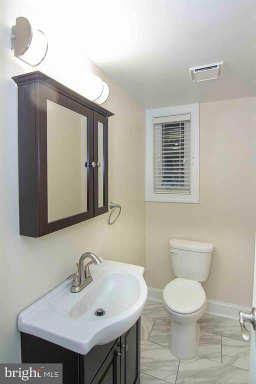 Photo - 5161 7th St NE