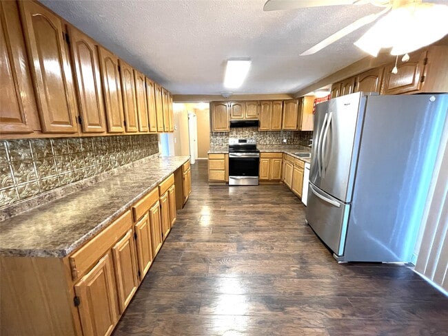Photo - 141 Richards Ave