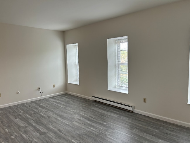 Photo - 42 E Pine St Unit Apt. 3