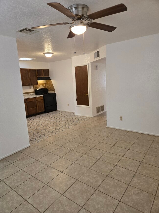 Photo - 5066 Inspiration Ln Unit 2