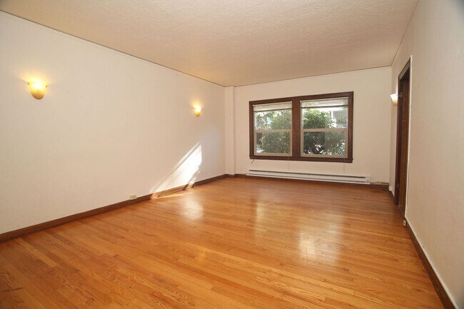 Photo - Redside - The Mulholland