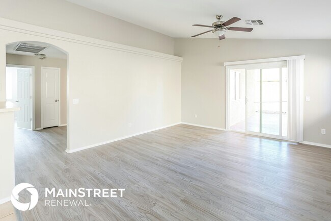 Photo - 9016 W Pinchot Ave