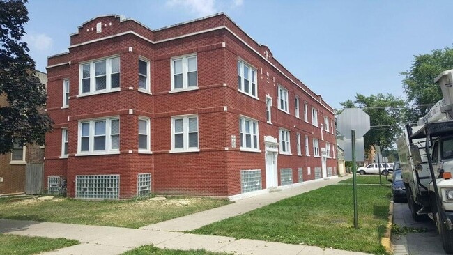 Photo - 4914 W 18th St Unit 5