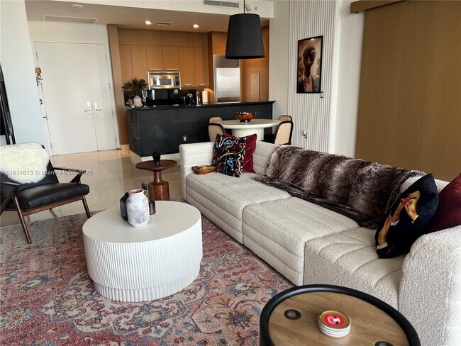 Building Photo - 901 Brickell Key Blvd Unit 3702 Rental