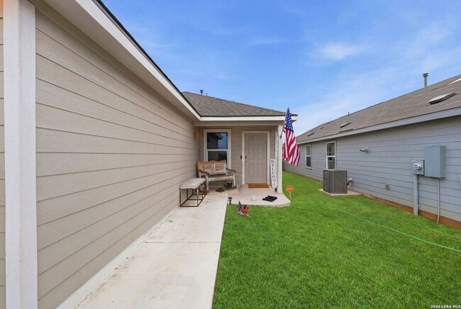 Photo - 140 Maverick Cv