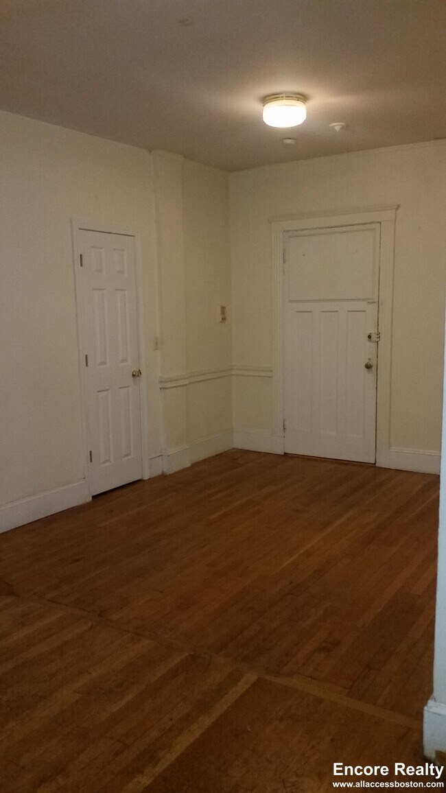 Photo - 60 Egmont St Unidad 3