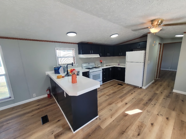 Photo - 44 Deerwood Park