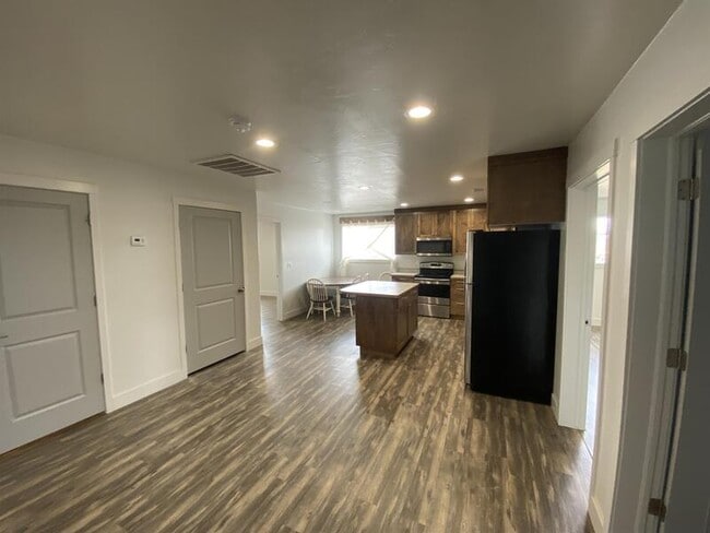 Photo - 705N US-191 Unidad D