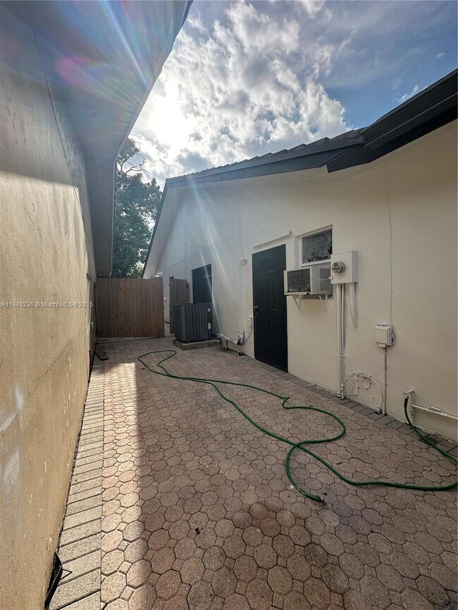 Photo - 15882 SW 138th Ct Unit Rear