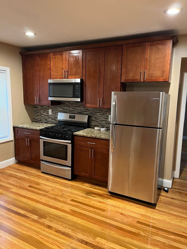 Cocina - 17 Shamrock St