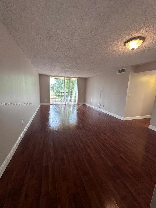 Building Photo - 3390 Foxcroft Rd Rental