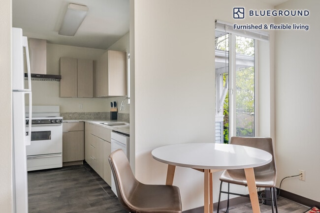 Photo - 4750 21st Ave NE Unit FL2-ID862