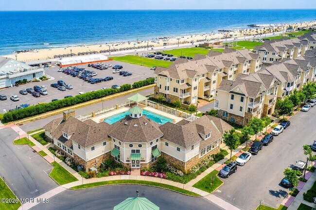 22 Cooper Ave Unit 113