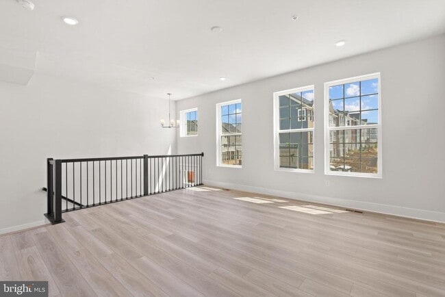 Photo - 518 Downswing Rd