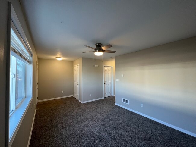 Photo - 400 Energy Dr Unit Apt 1