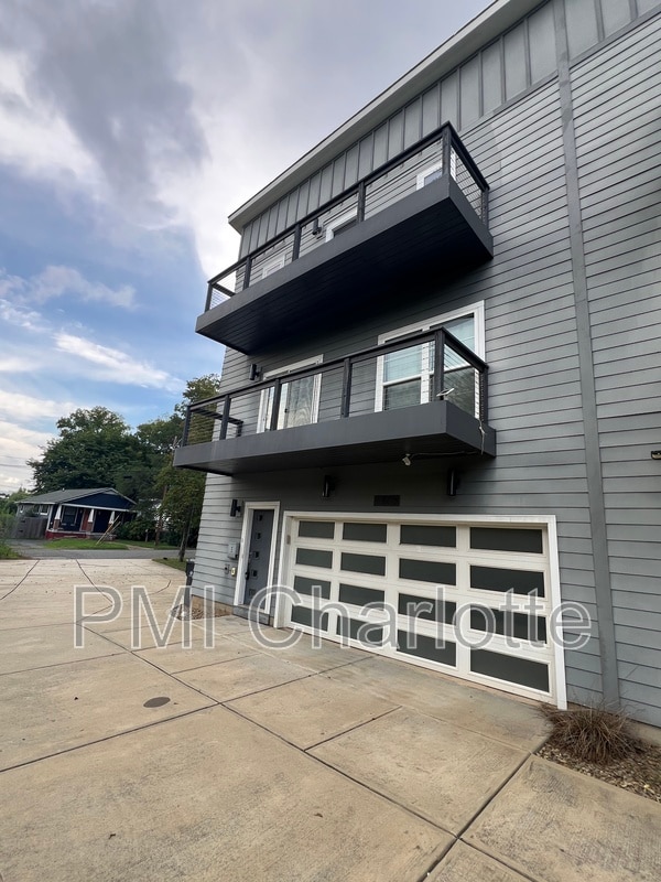 Photo - 1106 N Alexander St