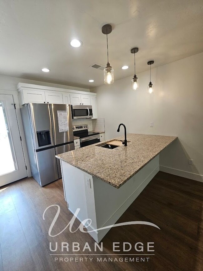 Photo - 3 bed, 2.5 bath PLUS a garage townhomes in Mountain Home - 11 minutes to AFB Unit 364