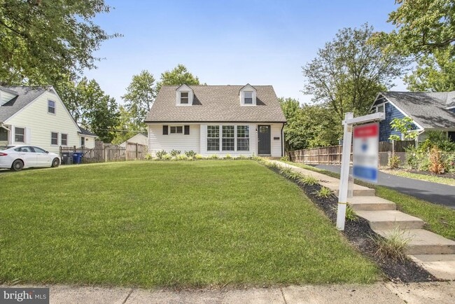 Photo - 6916 Columbia Dr