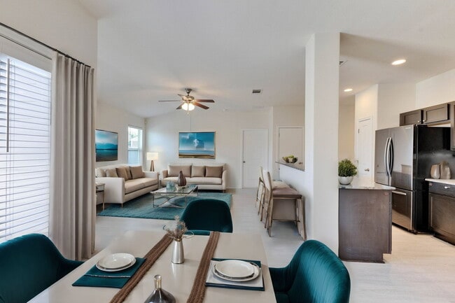 Photo - 12904 Pealing Wy