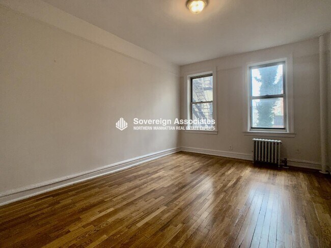 Photo - 106 Pinehurst Avenue Unit B33