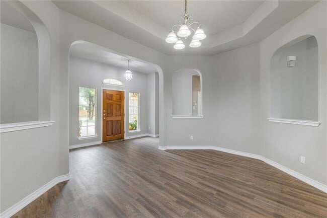 Photo - 17109 Ennis Trail