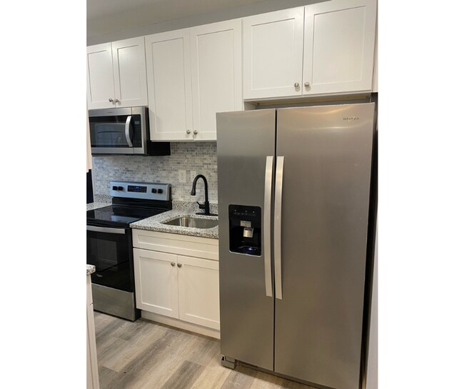 Photo - 6 S Franklintown Rd Unit 1C Private Bath Available $750 1C