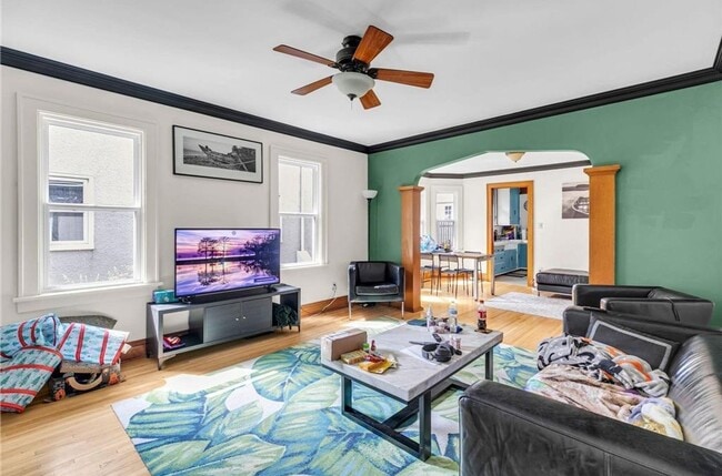 Photo - Awesome 2 BR/1 BA Single-Family Home in Ro...