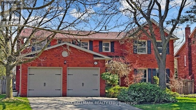 Photo - 82 Windermere Crescent