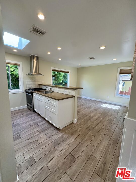 Photo - 10740 Aqua Vista St House