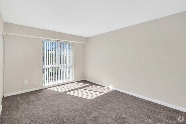 1BR, 1BA - 1,000SF - The Maury - Bedroom