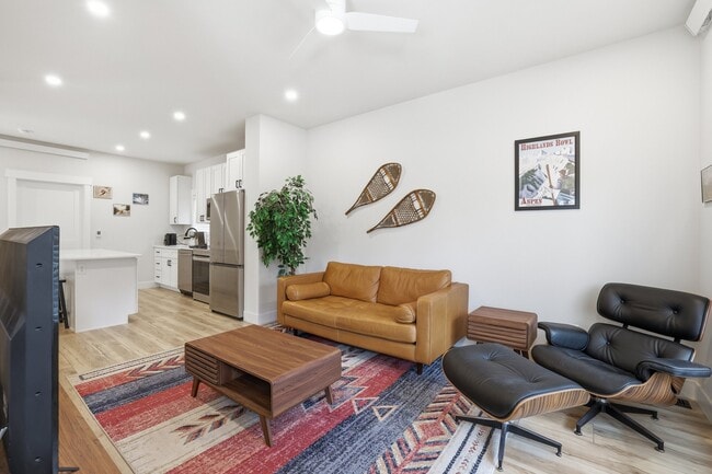 224 Westwoods Dr