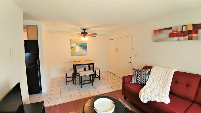 Photo - Kensington Court