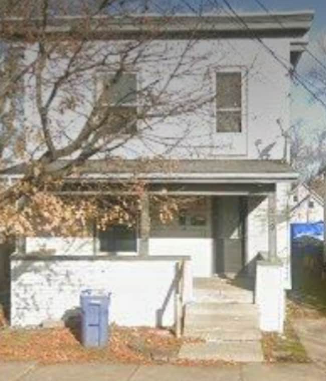 Building Photo - 239 Ann St NE Unit 2 Rental