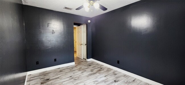 Photo - 213 Mango St