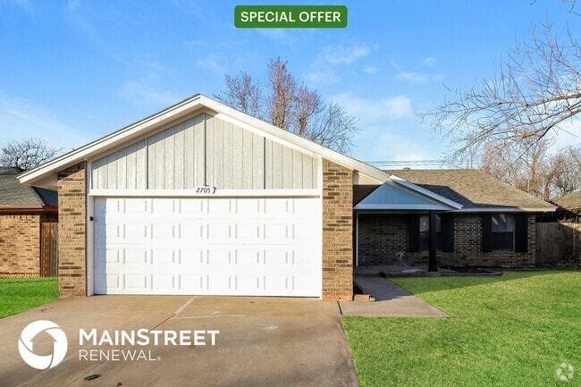 Building Photo - 2705 Fairfield Dr Rental