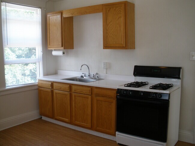 Photo - 1715 Jackson St