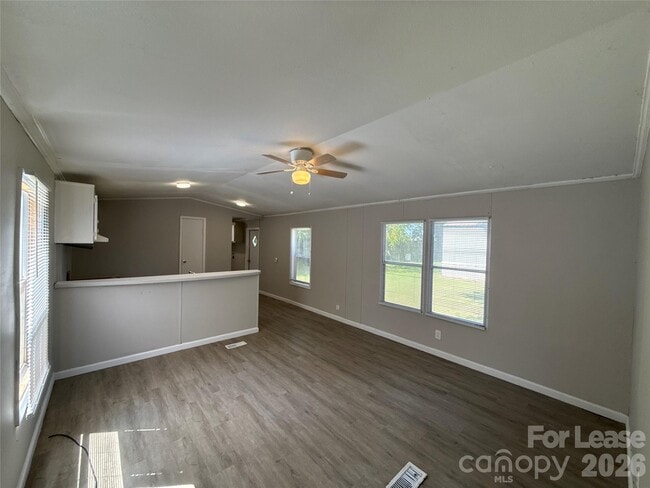 Photo - 306 Huffstetler Rd