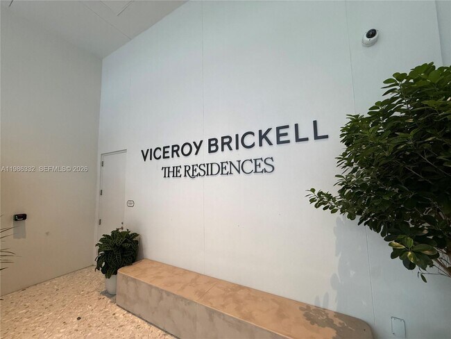 Photo - 77 SE 5th St Unidad 2015