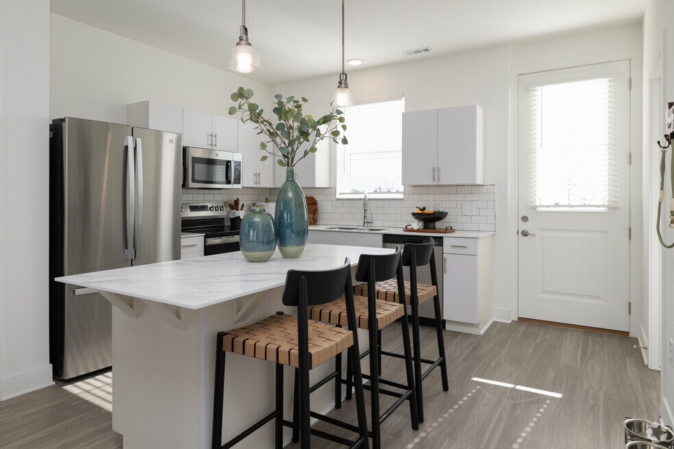 3BR, 3BA - 1,544SF - Kitchen
